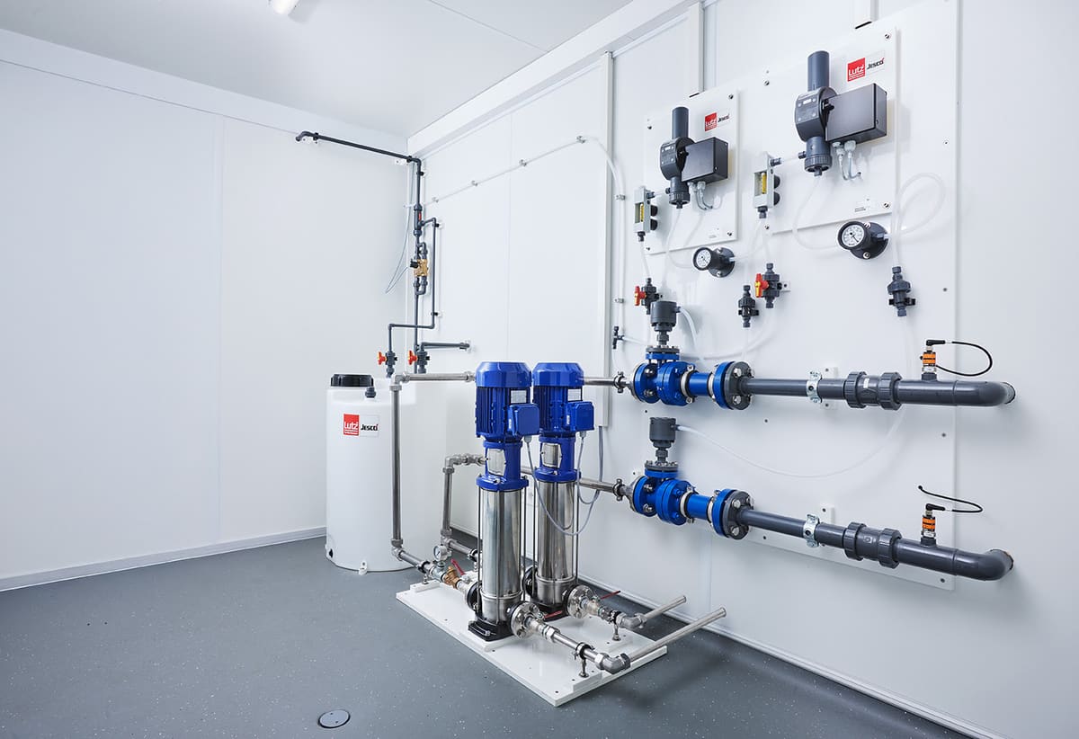 Lutz-Jesco delivers containers with pre-installed treatment and disinfection technology, ready for use at the deployment site.